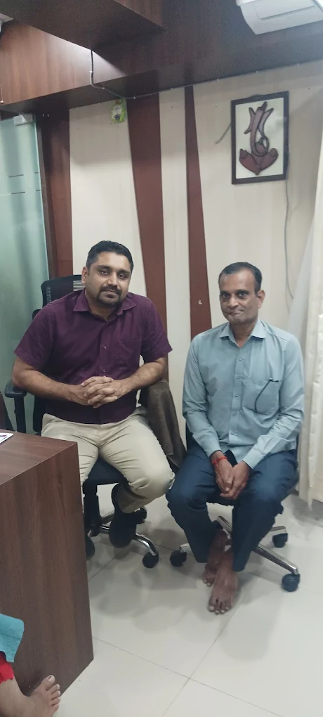 Dr Dilip Variya - Board Certified Plastic Surgeon Logo